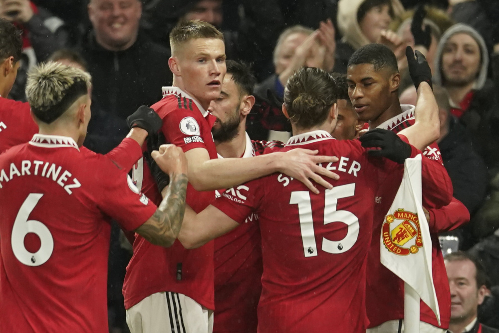 葡超｜瑞典神鋒再演帽子戲法　傳士砵亭一條件下願減價放售予曼聯.